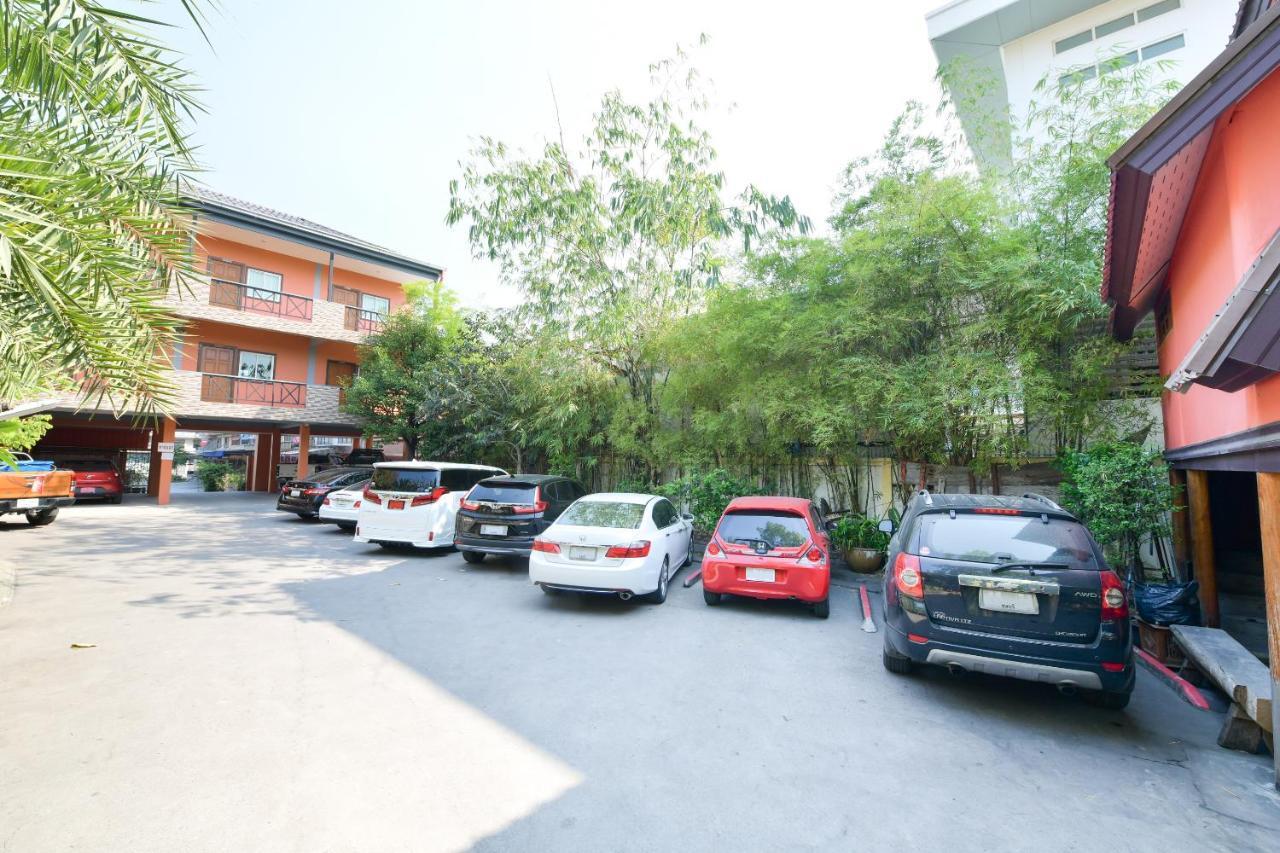 Oyo 549 Maesri Resort Pattaya ภายนอก รูปภาพ